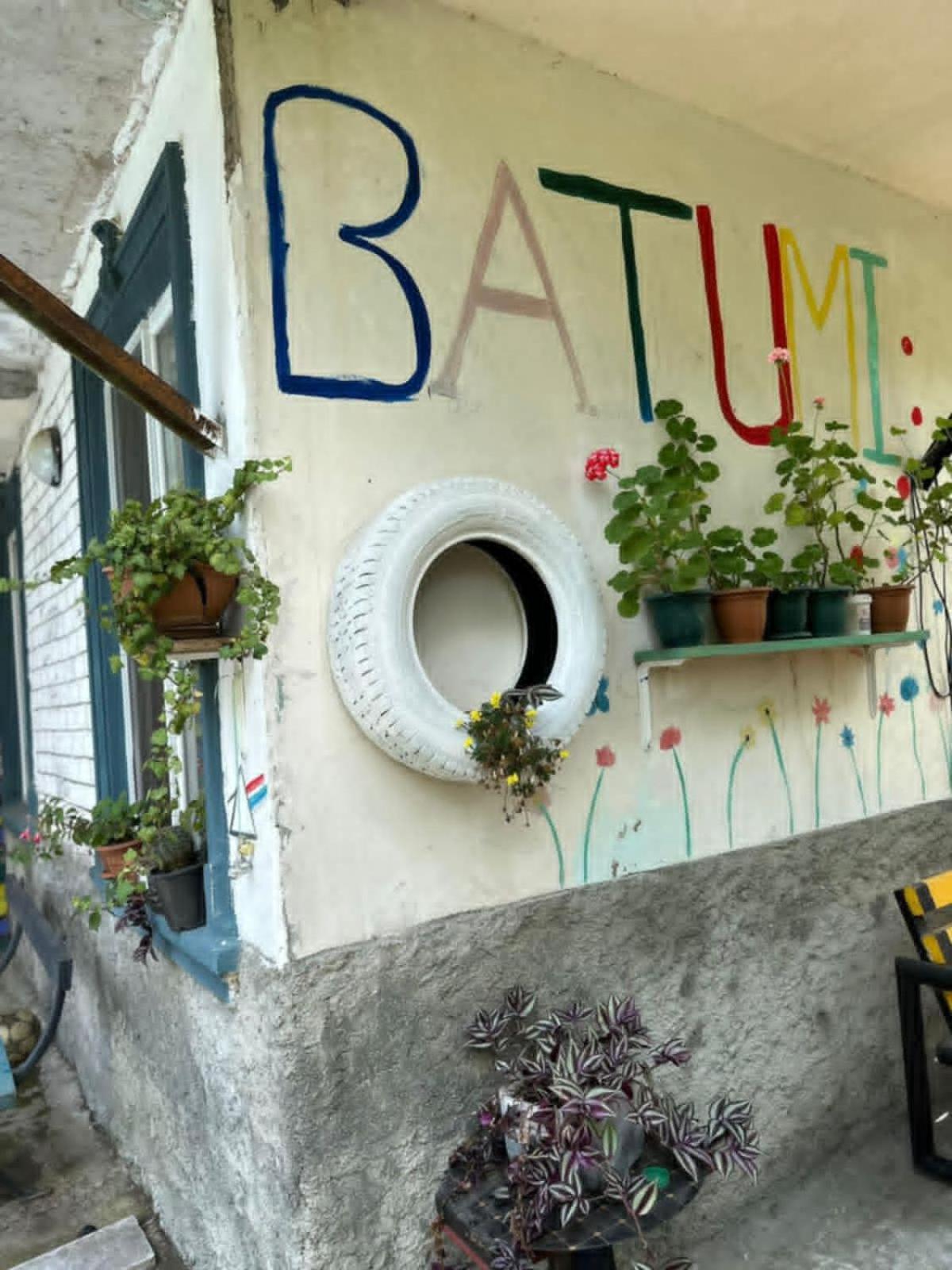 באטומי Guest House Barbi מראה חיצוני תמונה