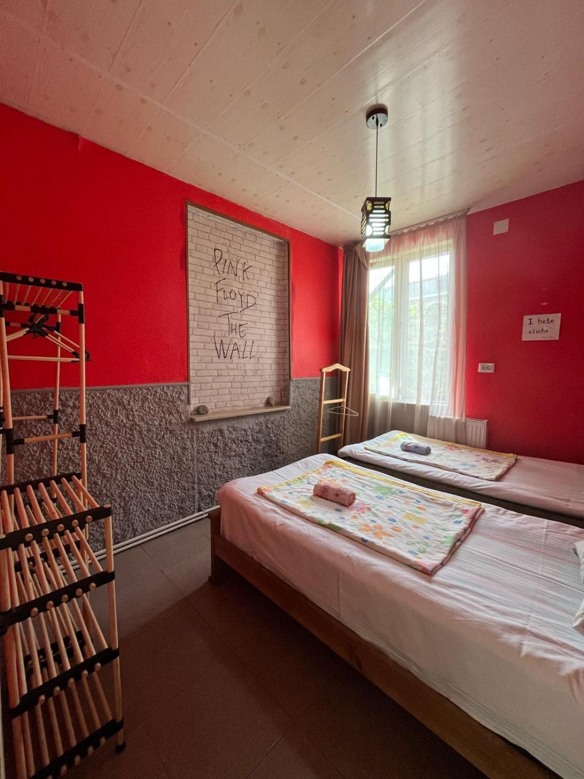 באטומי Guest House Barbi מראה חיצוני תמונה